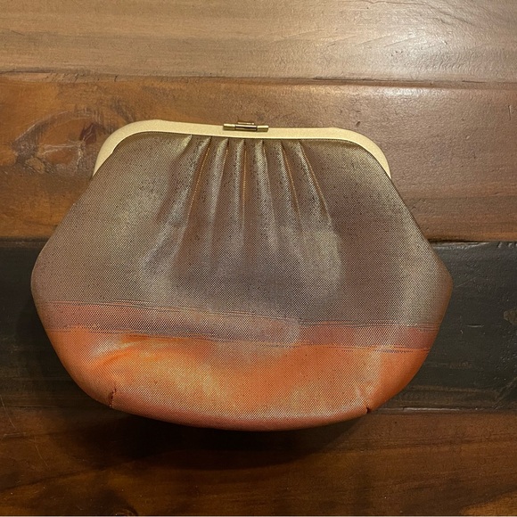 Vintage Japanese Kimono Silk 'Golden Home in The Country' Chain Wallet - Picture 5 of 7